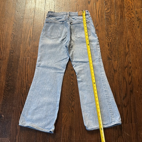 Madewell The Perfect Vintage Flare Jean in Delavan Wash
Size 25 - Picture 6 of 12
